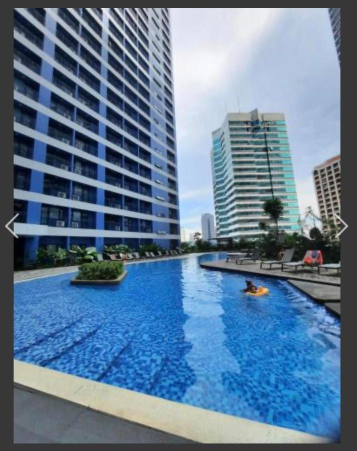 Cozy Crib @ Air Residences - Makati Makati City Esterno foto