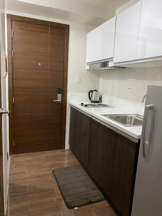 Cozy Crib @ Air Residences - Makati Makati City Esterno foto